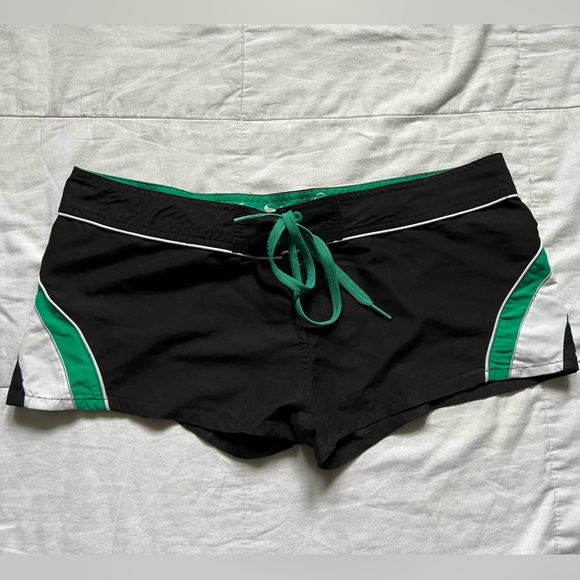 Body Glove Board Shorts - Picture 1 of 5